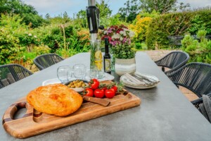 couples romantic getaway